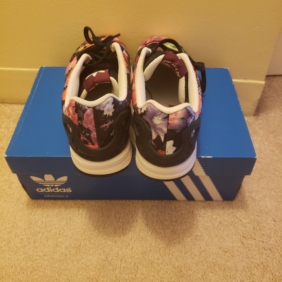 Adidas unisex multicolored sneakers. - Picture 4 of 6